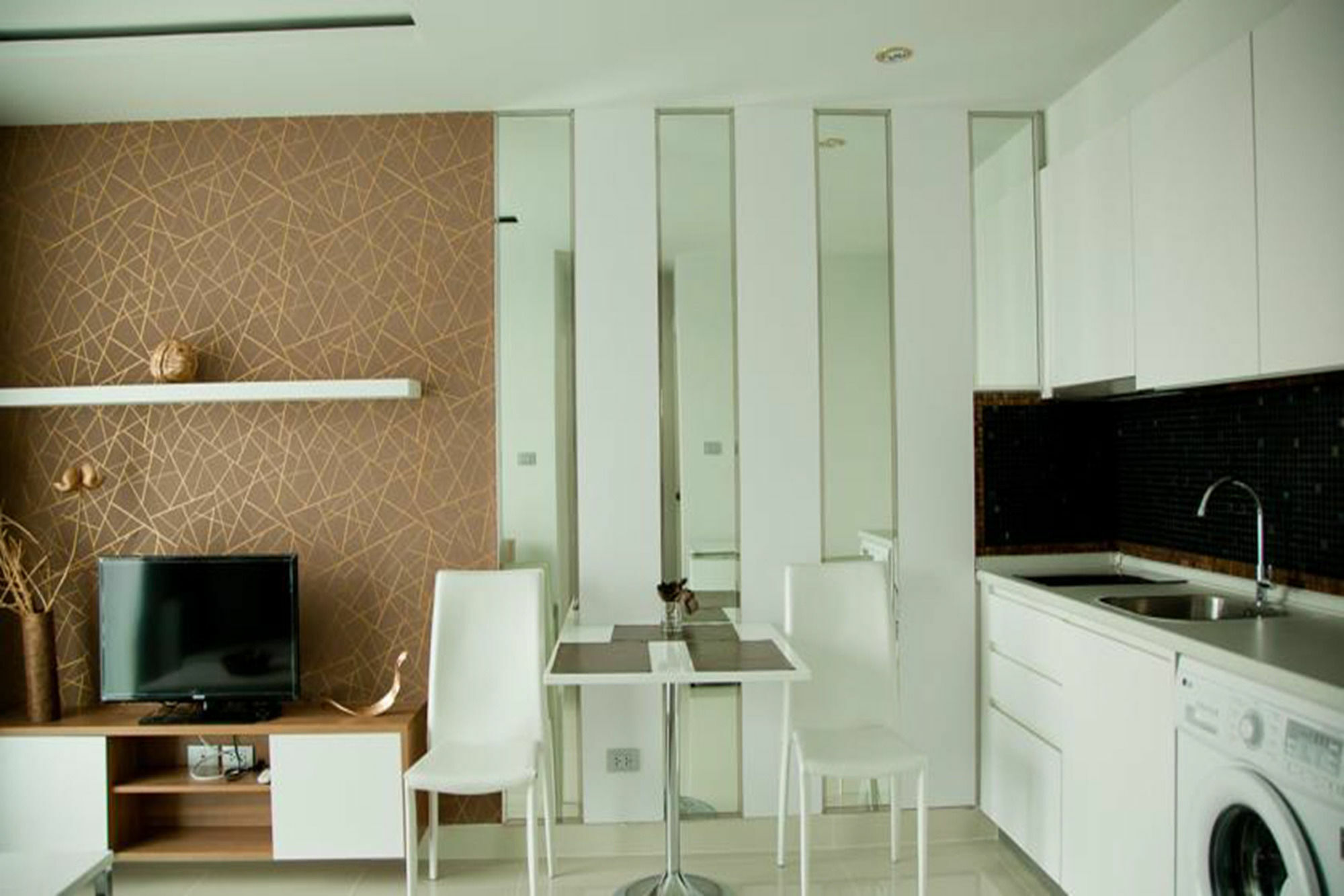 Amazon Pattaya Jomtien Apartments ภายนอก รูปภาพ