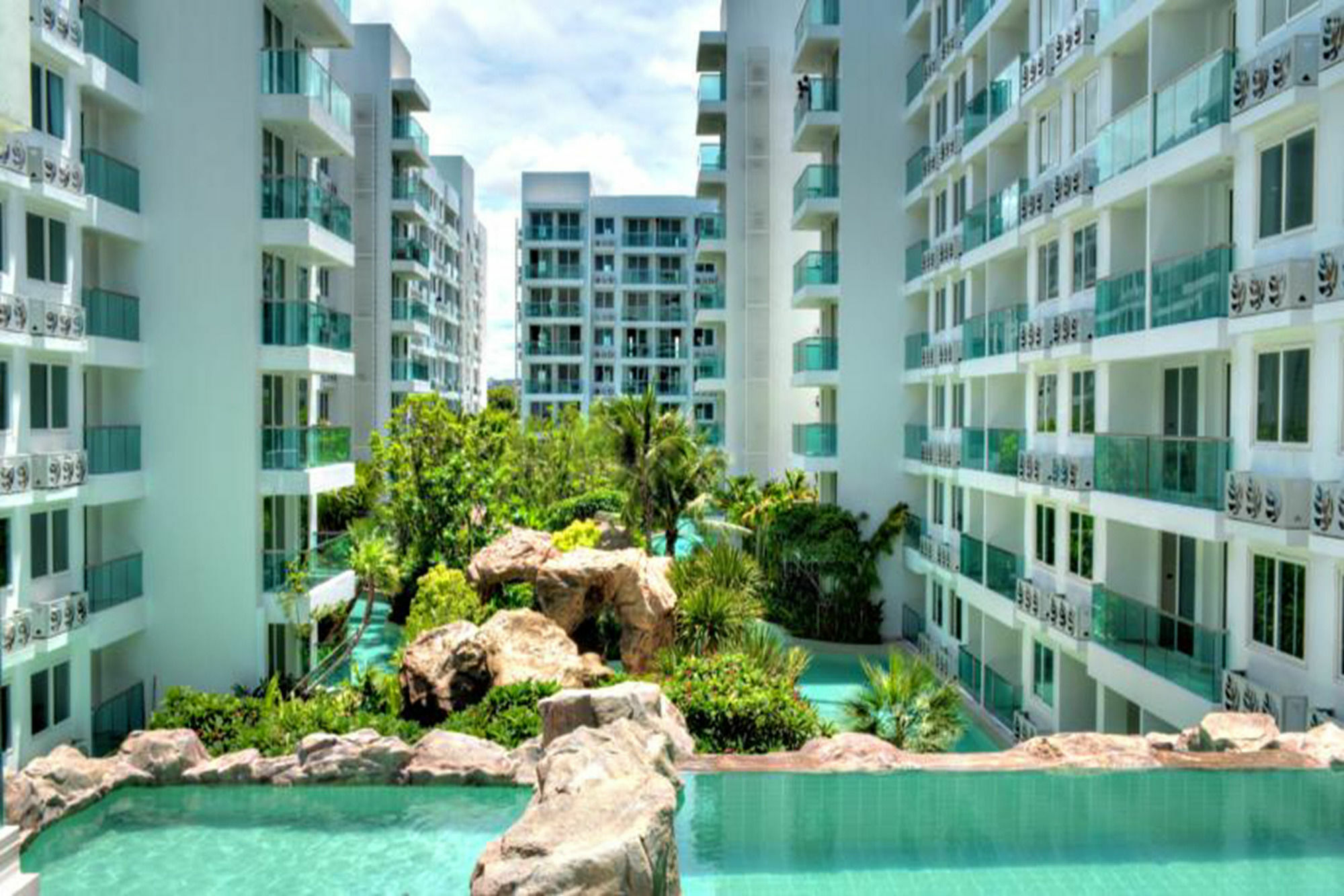 Amazon Pattaya Jomtien Apartments ภายนอก รูปภาพ